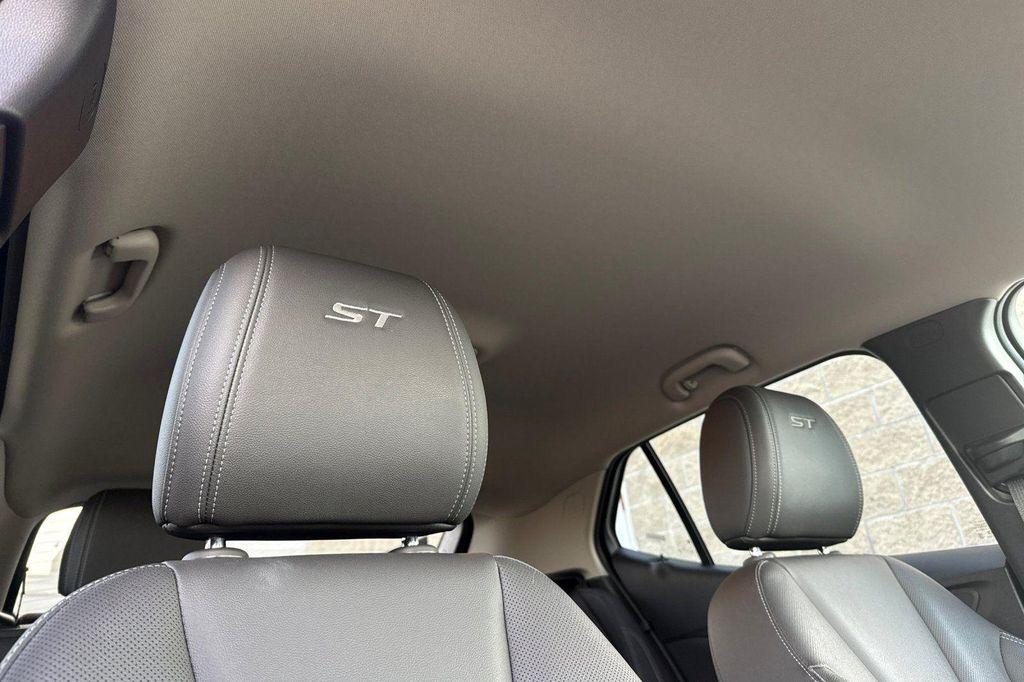 used 2024 Buick Encore GX car, priced at $23,090