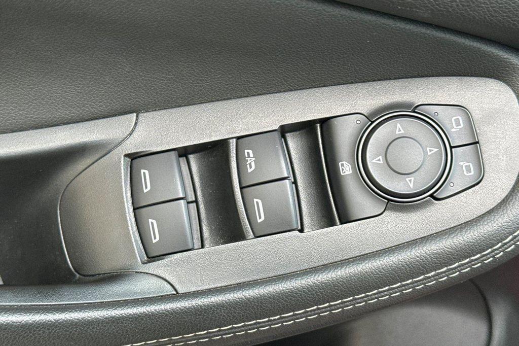 used 2024 Buick Encore GX car, priced at $23,090