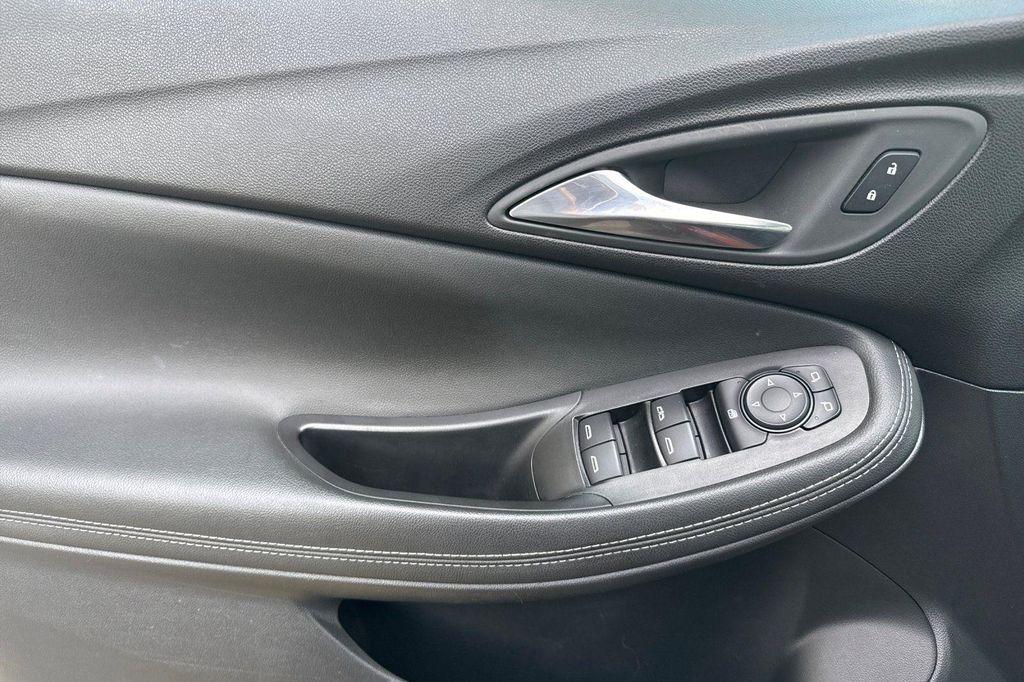 used 2024 Buick Encore GX car, priced at $23,090