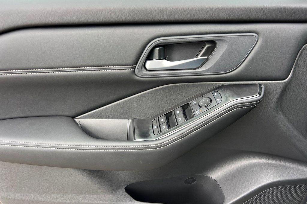 new 2026 Nissan Rogue car, priced at $33,100