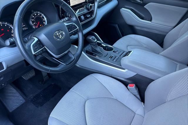 used 2022 Toyota Highlander car, priced at $28,748