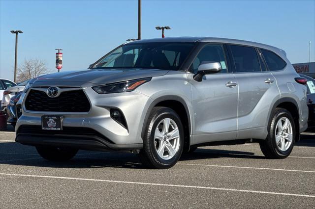 used 2022 Toyota Highlander car, priced at $28,748