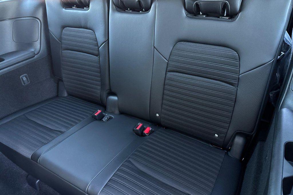 new 2025 Nissan Pathfinder car, priced at $39,056