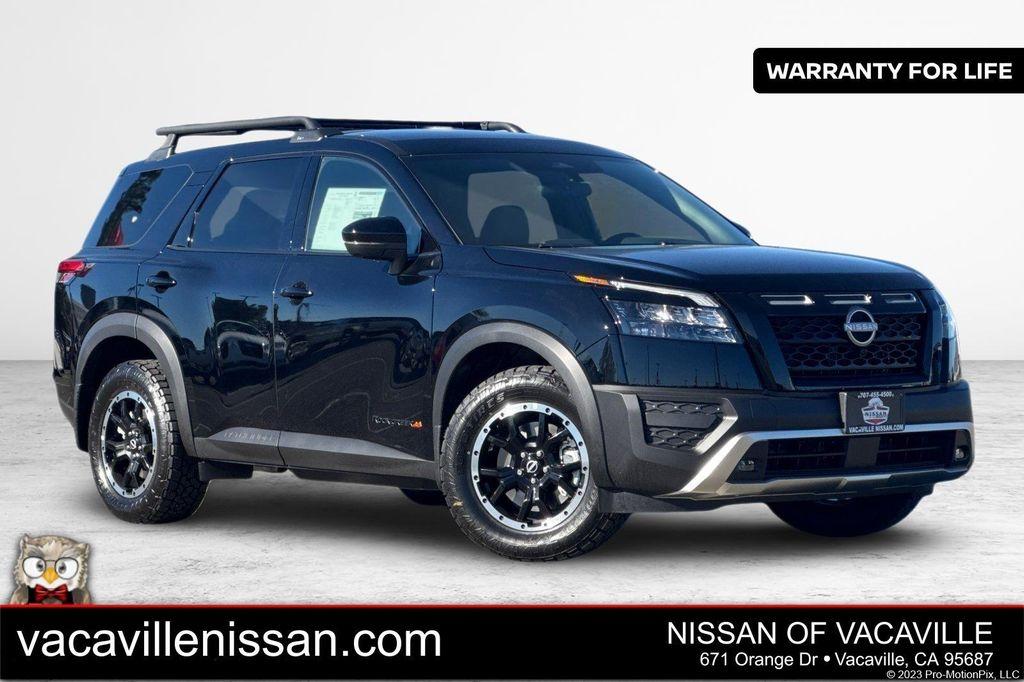 new 2025 Nissan Pathfinder car, priced at $39,056