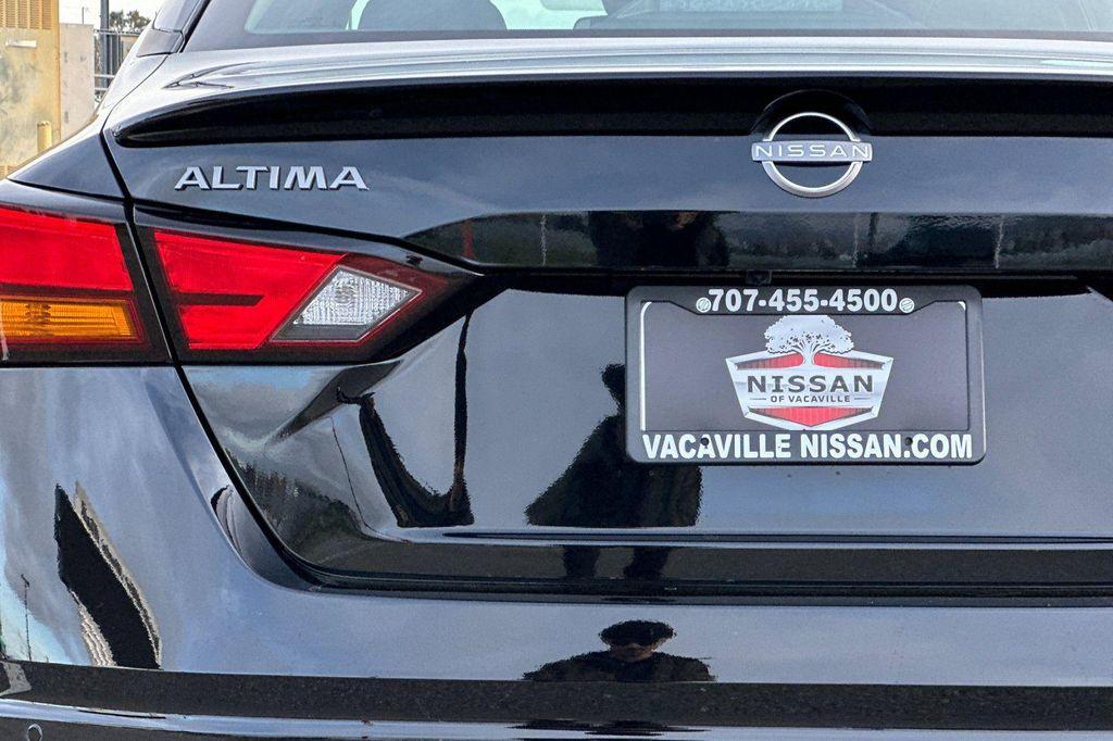 new 2025 Nissan Altima car, priced at $29,927