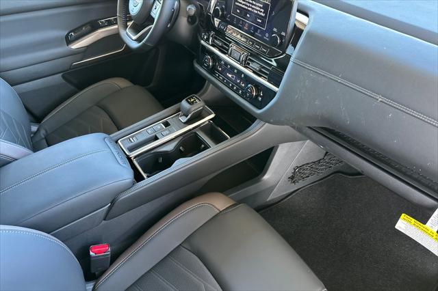 new 2025 Nissan Pathfinder car, priced at $47,255