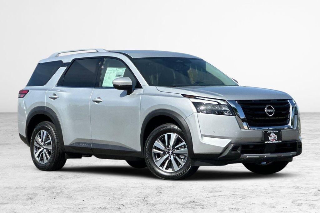 new 2025 Nissan Pathfinder car, priced at $38,632