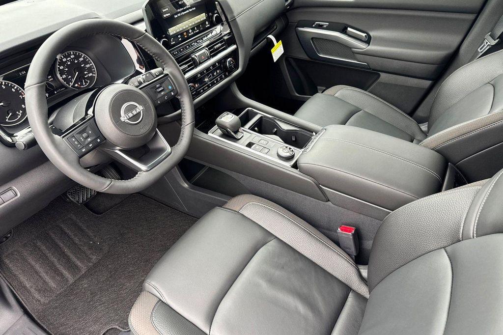 new 2025 Nissan Pathfinder car, priced at $38,632