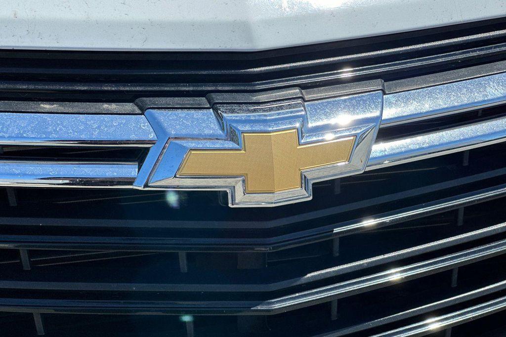 used 2024 Chevrolet Equinox car, priced at $21,018