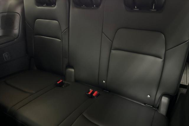 new 2025 Nissan Pathfinder car, priced at $48,258