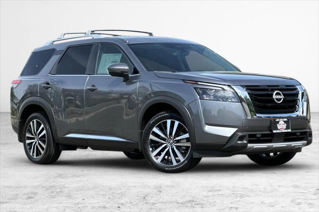 new 2025 Nissan Pathfinder car, priced at $48,258