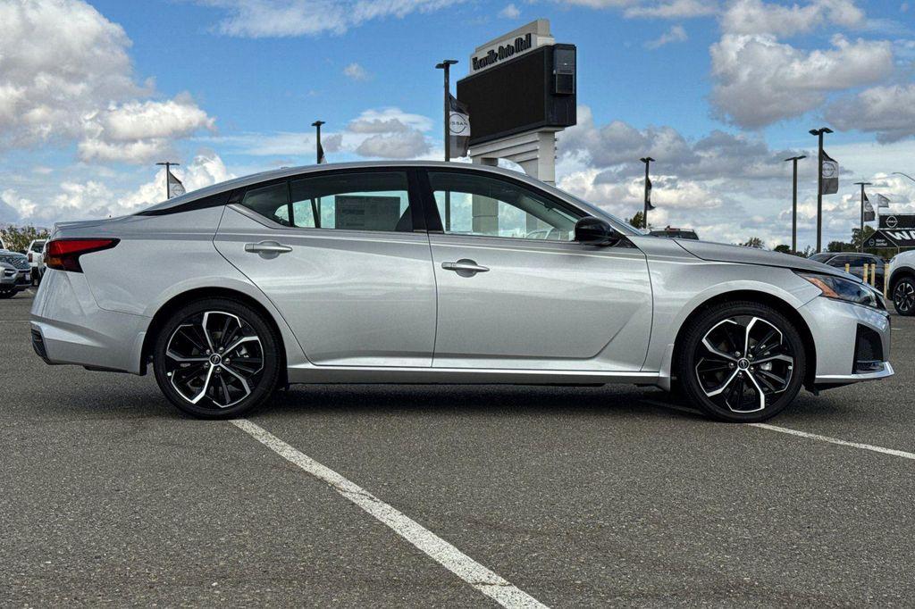 new 2025 Nissan Altima car, priced at $31,708