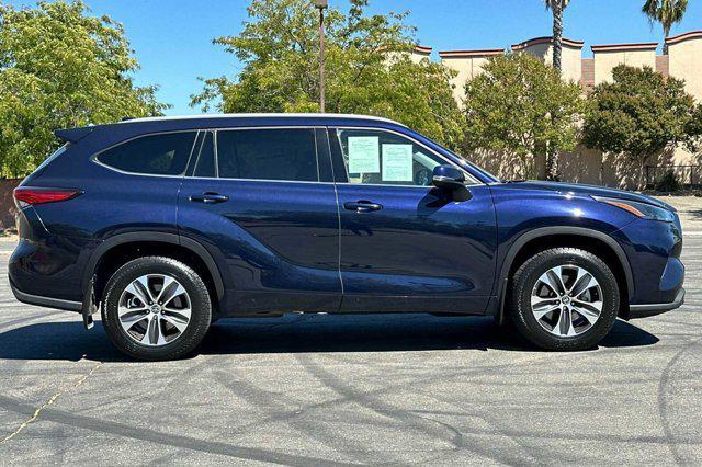 used 2022 Toyota Highlander car, priced at $33,990