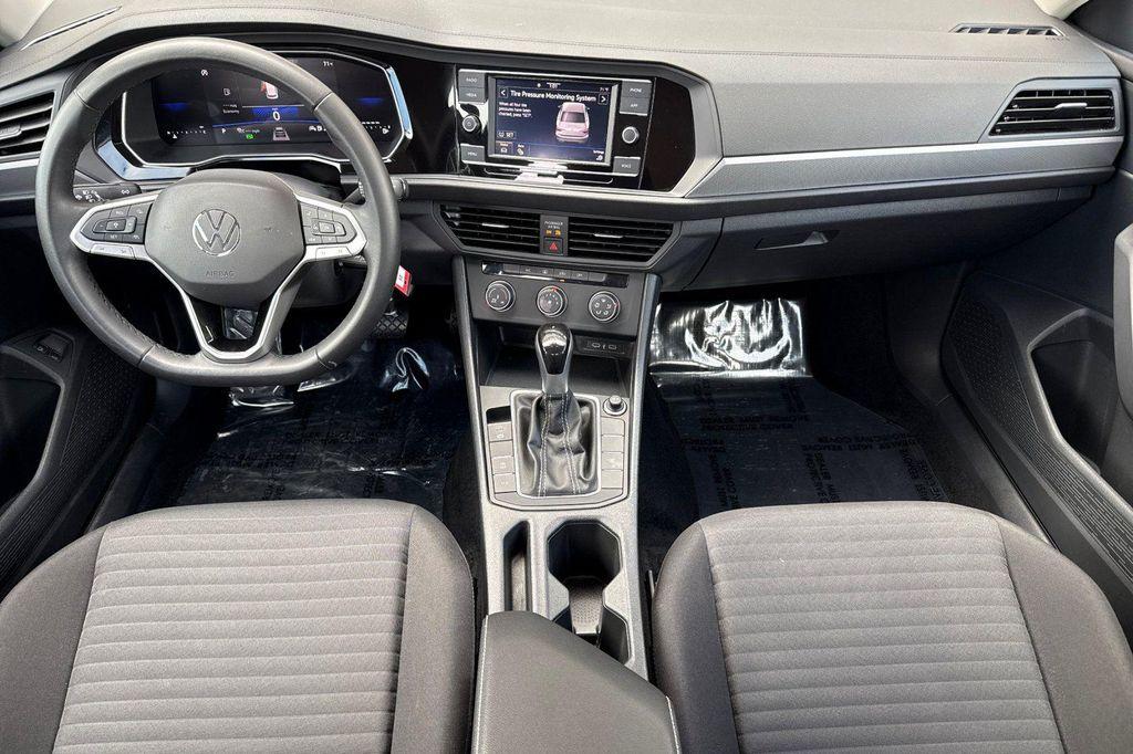 used 2024 Volkswagen Jetta car, priced at $19,900