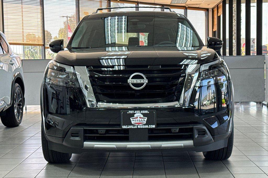 new 2025 Nissan Pathfinder car, priced at $46,644