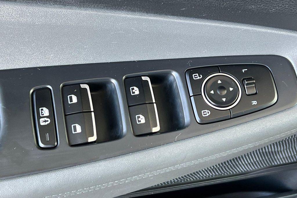 used 2023 Hyundai Santa Fe car, priced at $20,990