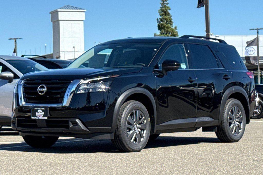 new 2025 Nissan Pathfinder car, priced at $36,322