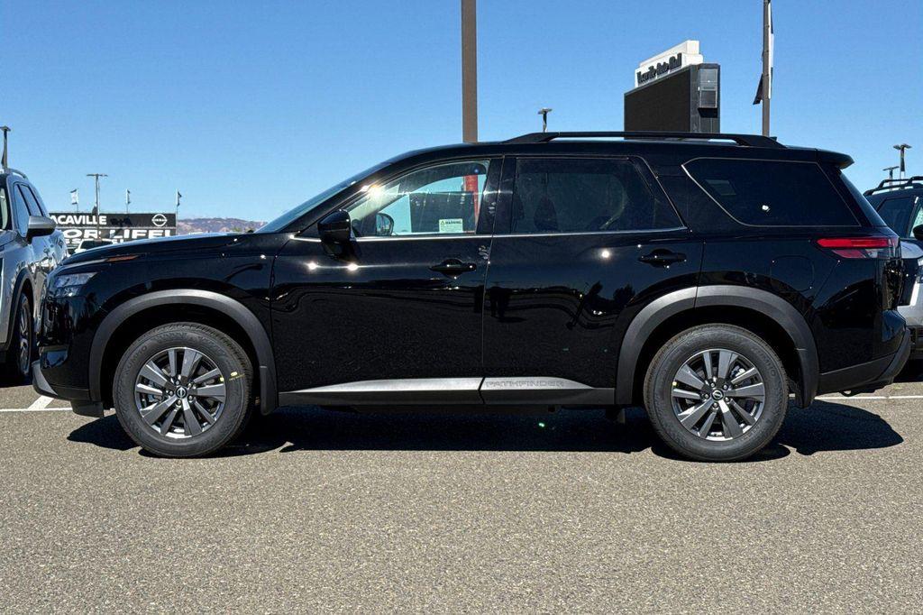 new 2025 Nissan Pathfinder car, priced at $36,322