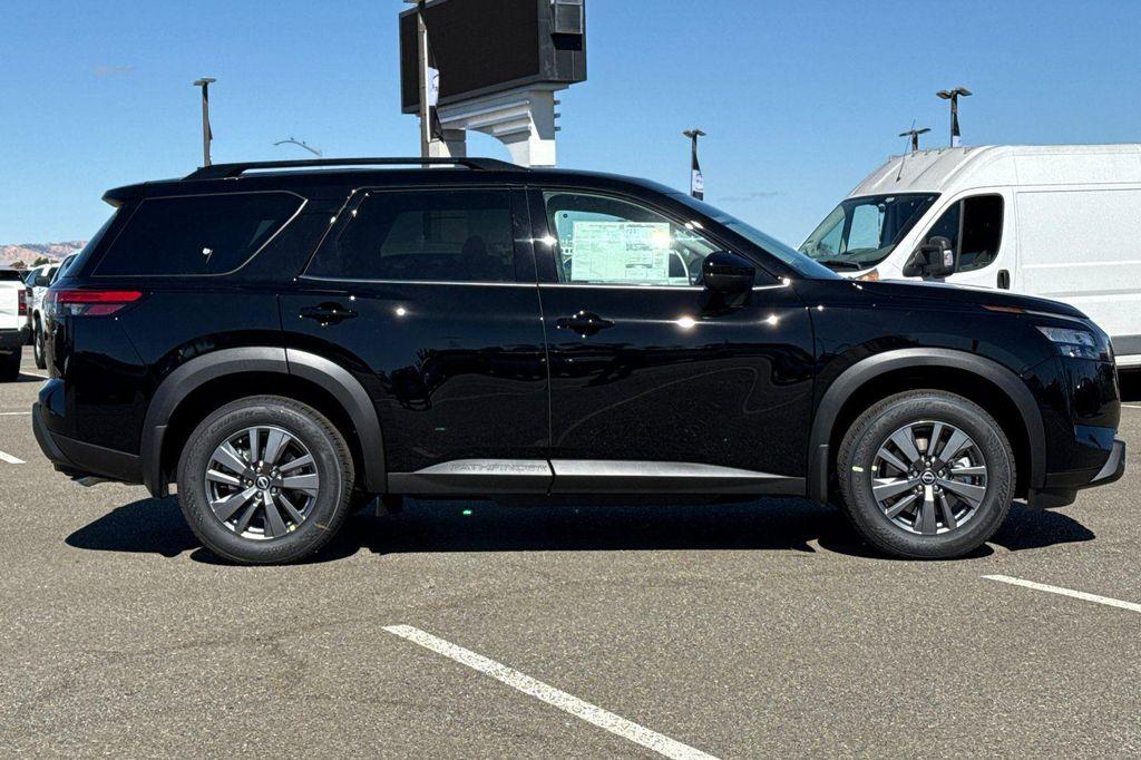 new 2025 Nissan Pathfinder car, priced at $36,322