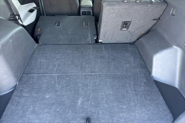 used 2023 Chevrolet Equinox car, priced at $21,945