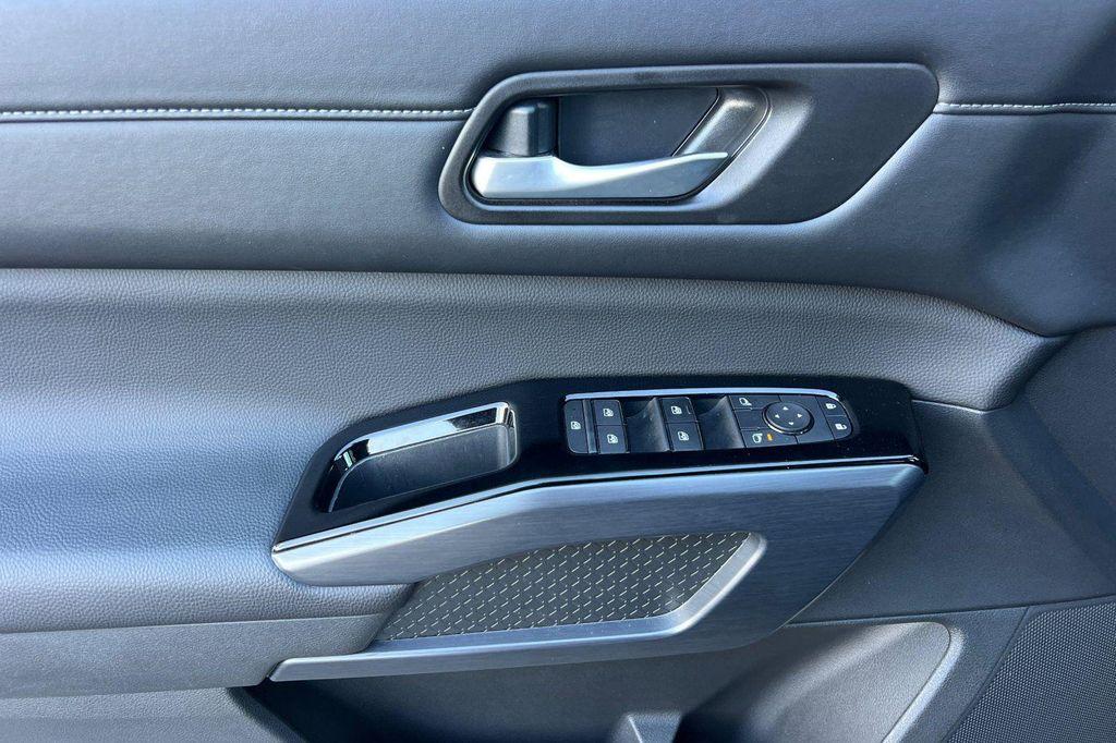 used 2025 Nissan Pathfinder car, priced at $39,250