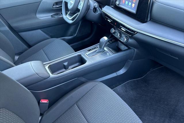 new 2025 Nissan Kicks car, priced at $21,973