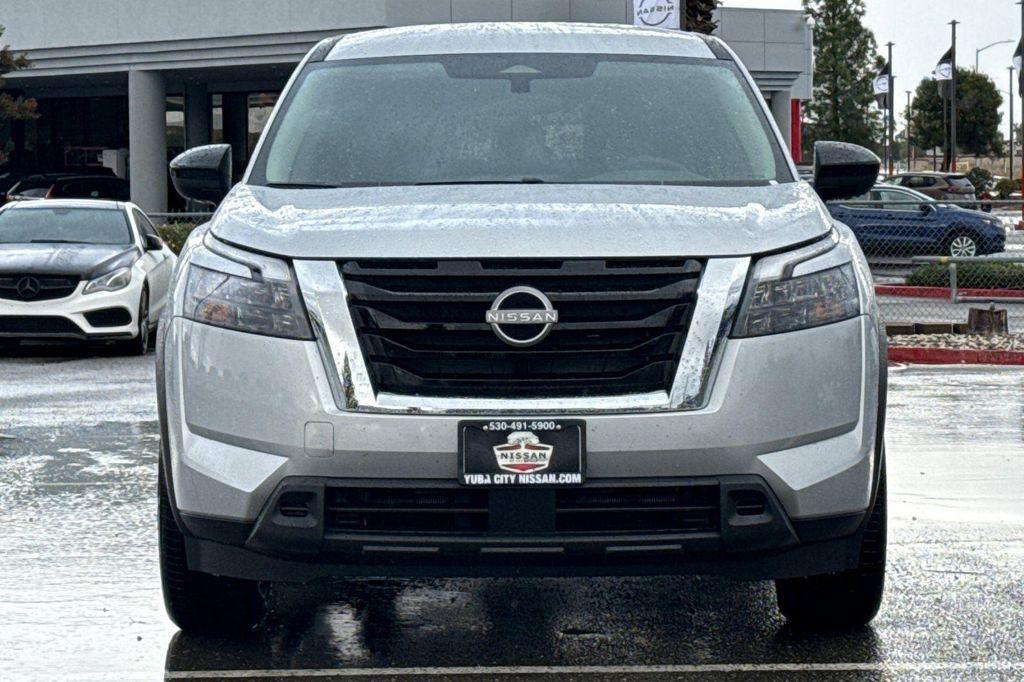 new 2025 Nissan Pathfinder car, priced at $31,305