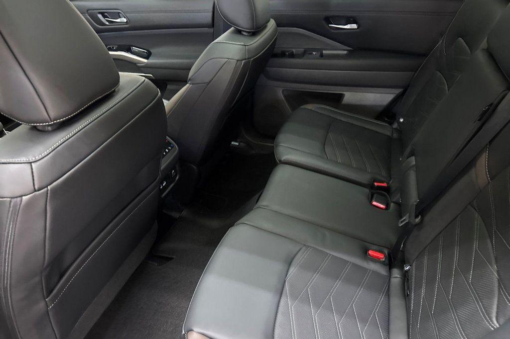 new 2025 Nissan Pathfinder car, priced at $49,345