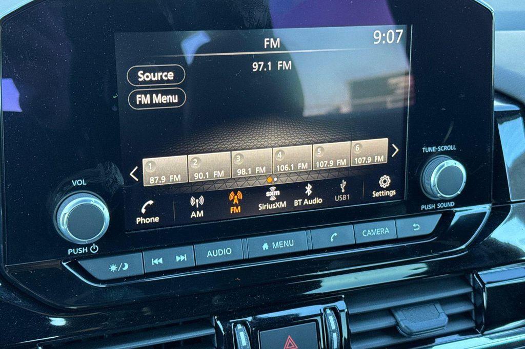 new 2025 Nissan Pathfinder car, priced at $39,056