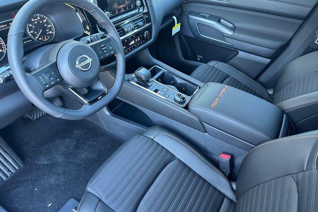 new 2025 Nissan Pathfinder car, priced at $39,056