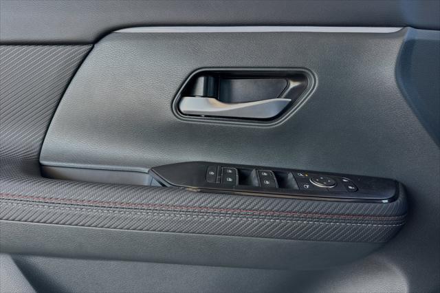 new 2025 Nissan Kicks car, priced at $27,122