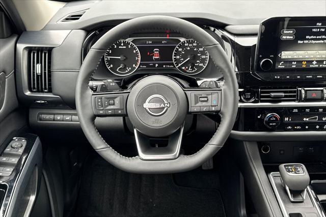 new 2025 Nissan Pathfinder car, priced at $42,179