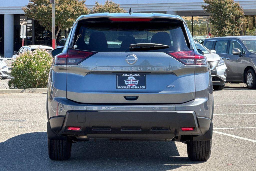 used 2025 Nissan Rogue car, priced at $23,567