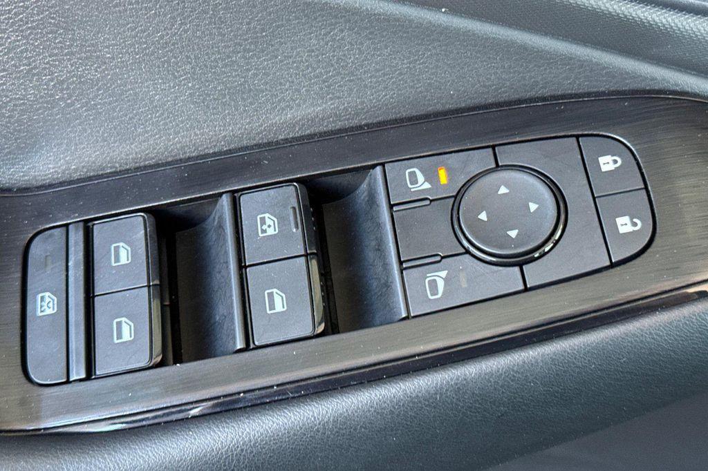 used 2025 Nissan Rogue car, priced at $23,567