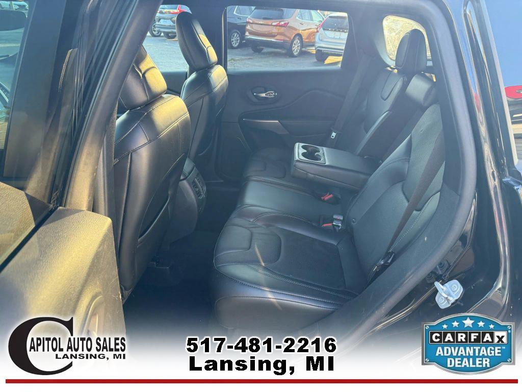 used 2019 Jeep Cherokee car, priced at $15,990