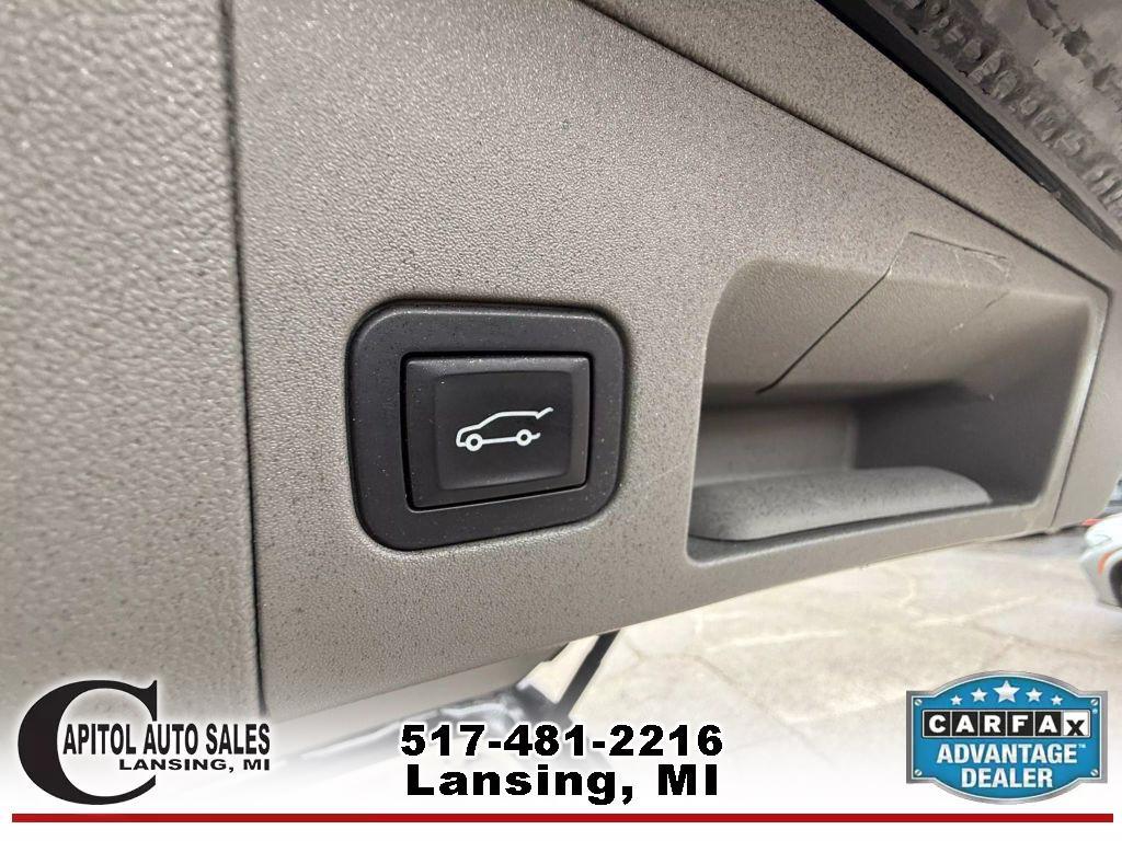 used 2017 Cadillac XT5 car, priced at $12,995