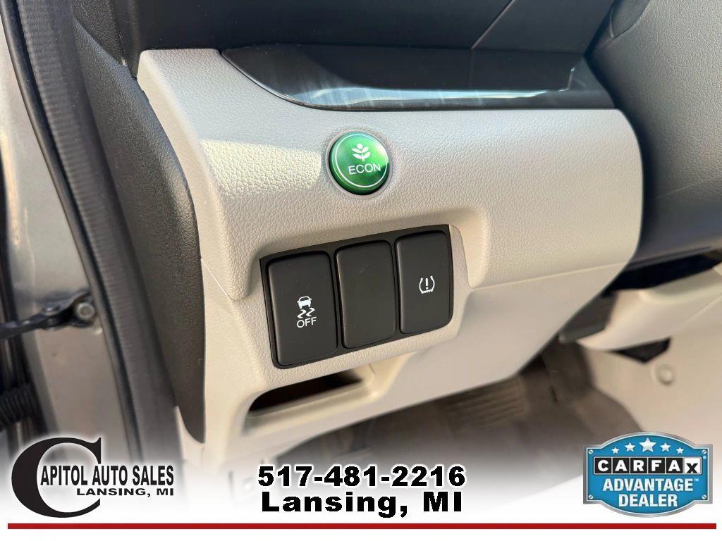 used 2014 Honda CR-V car, priced at $12,900