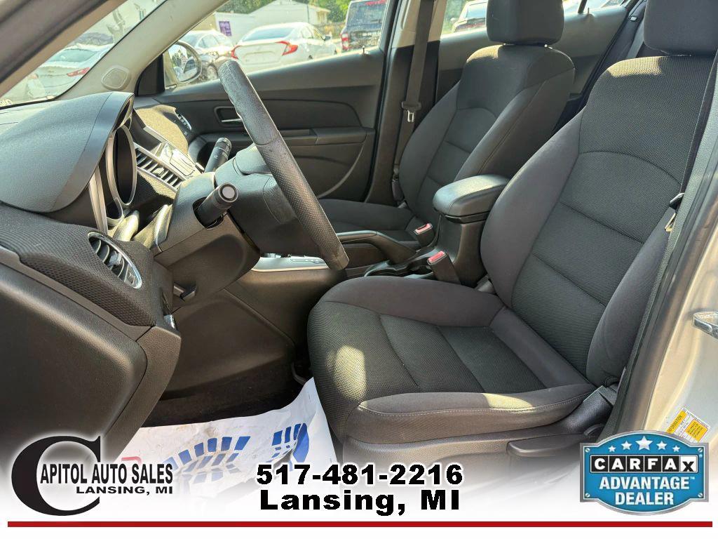 used 2013 Chevrolet Cruze car, priced at $5,900