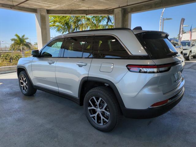 used 2025 Jeep Grand Cherokee car, priced at $34,501