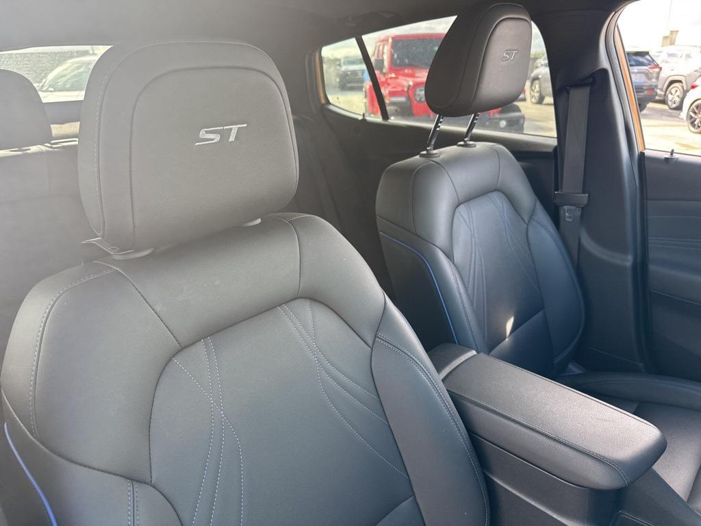 used 2024 Buick Envista car, priced at $24,262