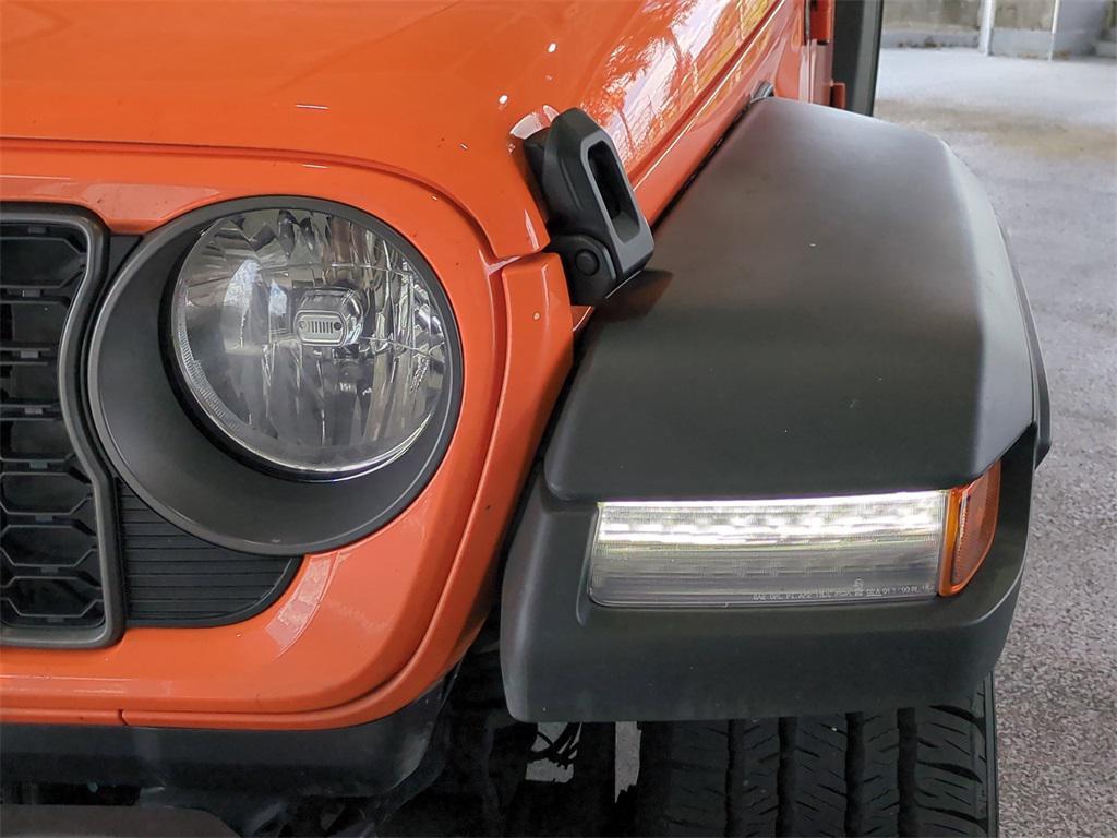 used 2019 Jeep Wrangler Unlimited car, priced at $28,116