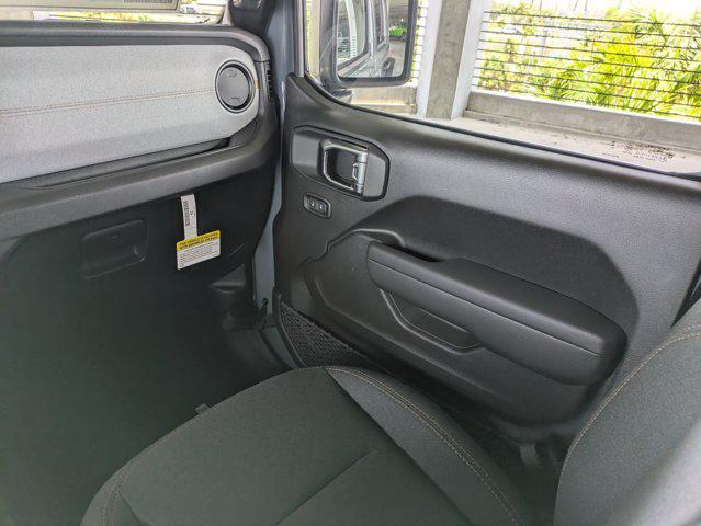 new 2025 Jeep Wrangler car, priced at $41,657