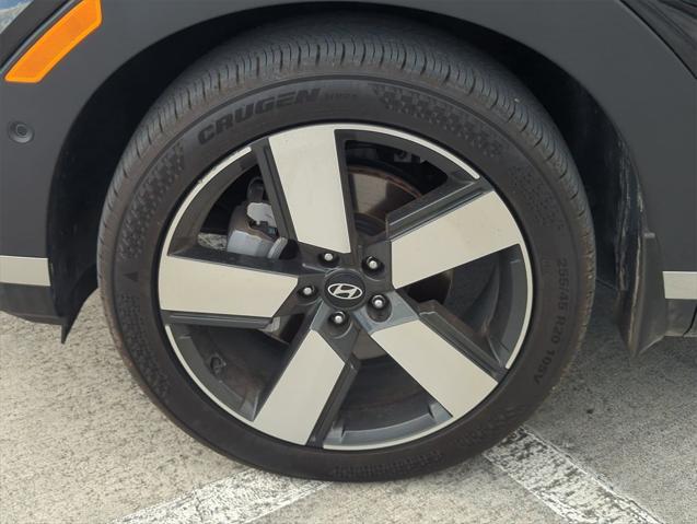 used 2024 Hyundai Santa Fe car, priced at $37,989
