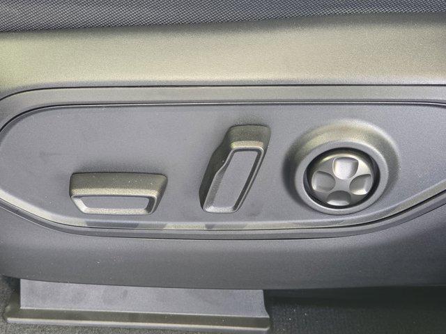 new 2025 Jeep Grand Cherokee L car