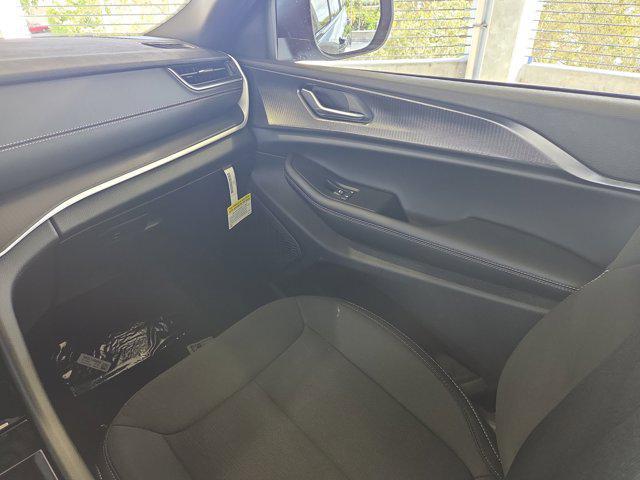 new 2025 Jeep Grand Cherokee L car