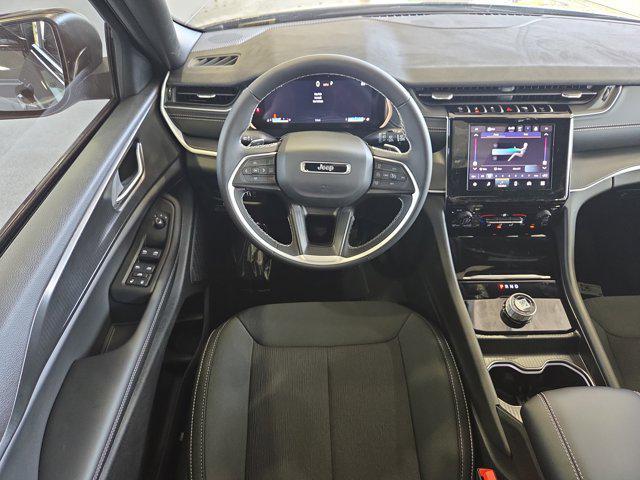 new 2025 Jeep Grand Cherokee L car