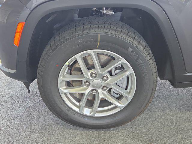 new 2025 Jeep Grand Cherokee L car