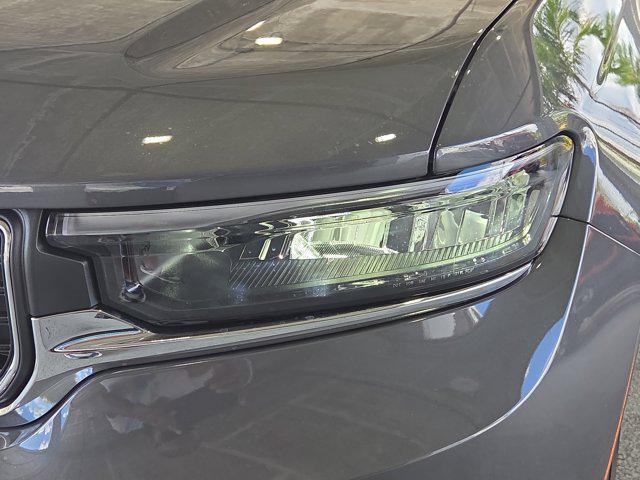 new 2025 Jeep Grand Cherokee L car