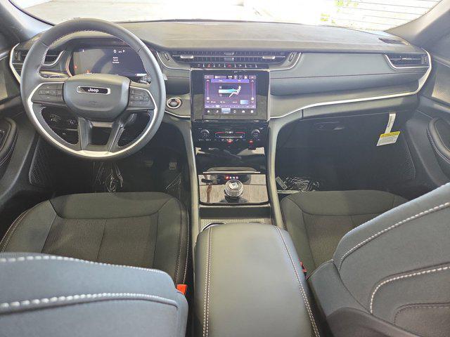 new 2025 Jeep Grand Cherokee L car