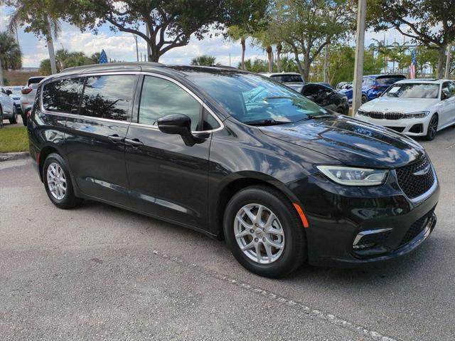 used 2022 Chrysler Pacifica car, priced at $21,000